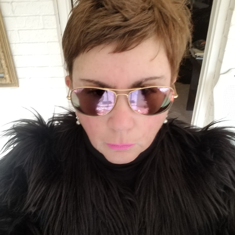 Meet your Posher, Kim